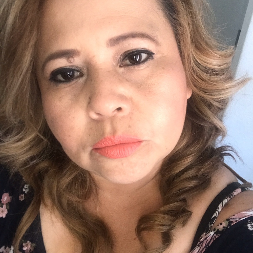 Meet your Posher, Cristina